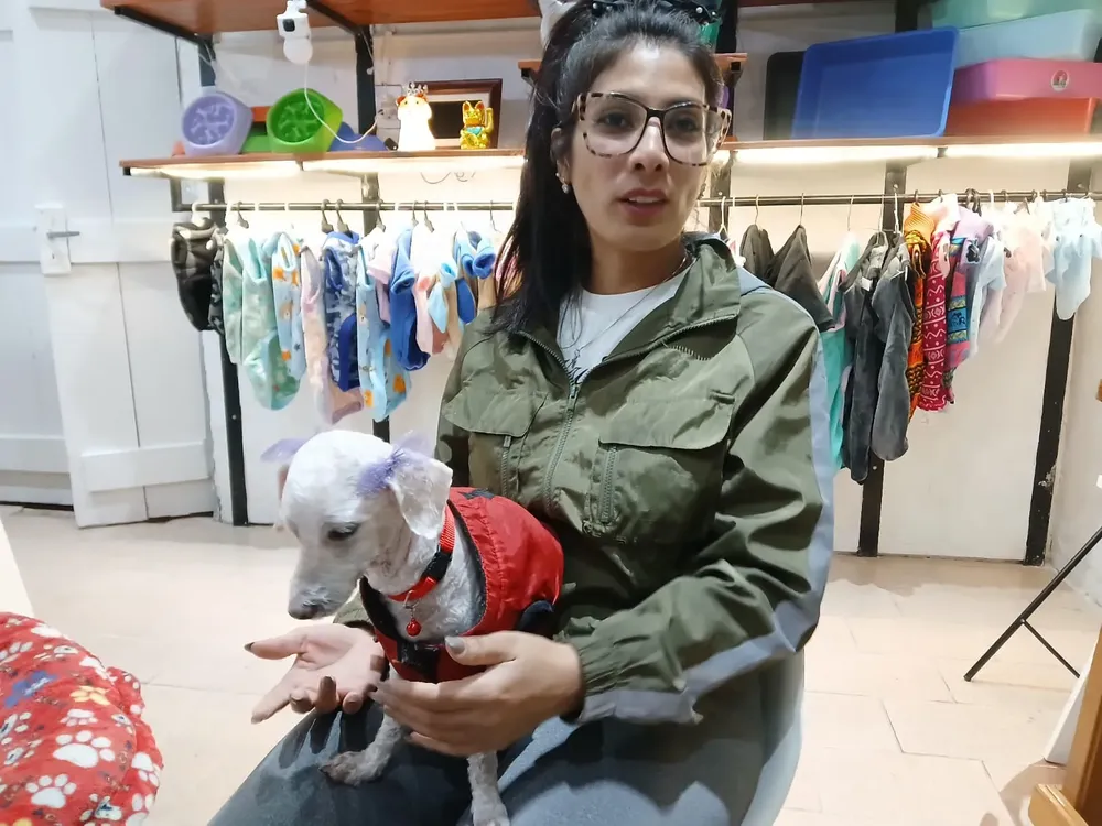 Perri-Julia-25-08-08-09