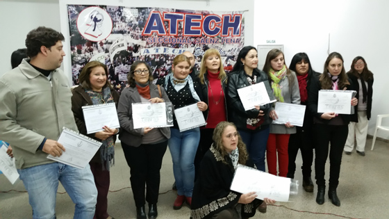 ATECH-Entrega-de-postitulos-docentes-16-09-28-01