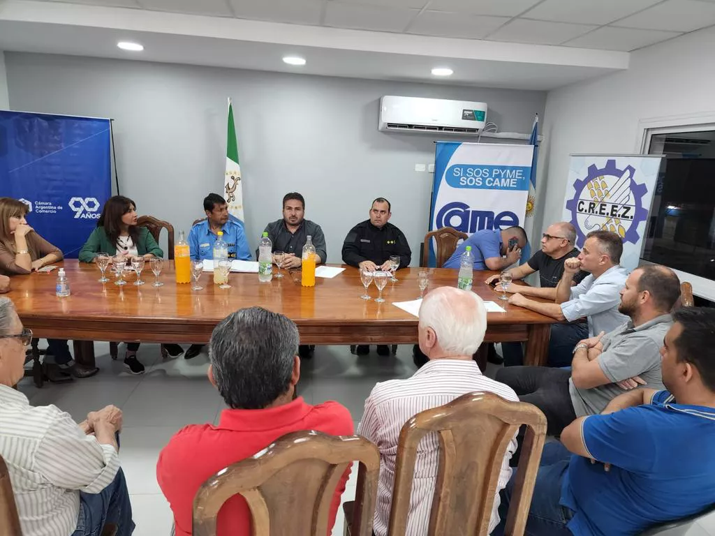 Camara-de-Comercio-de-El-Zapallar-policia-22-08-25-01