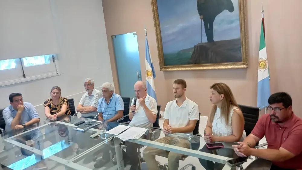 Roy-Nikisch-Inicio-de-gestion-23-12-27-01