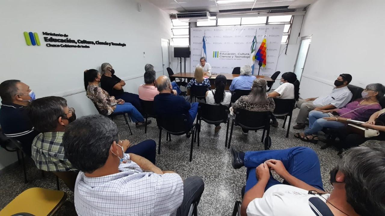 ministro-de-Educacion-Aldo-Lineras-con-sindicatos-docentes 2021-10-03