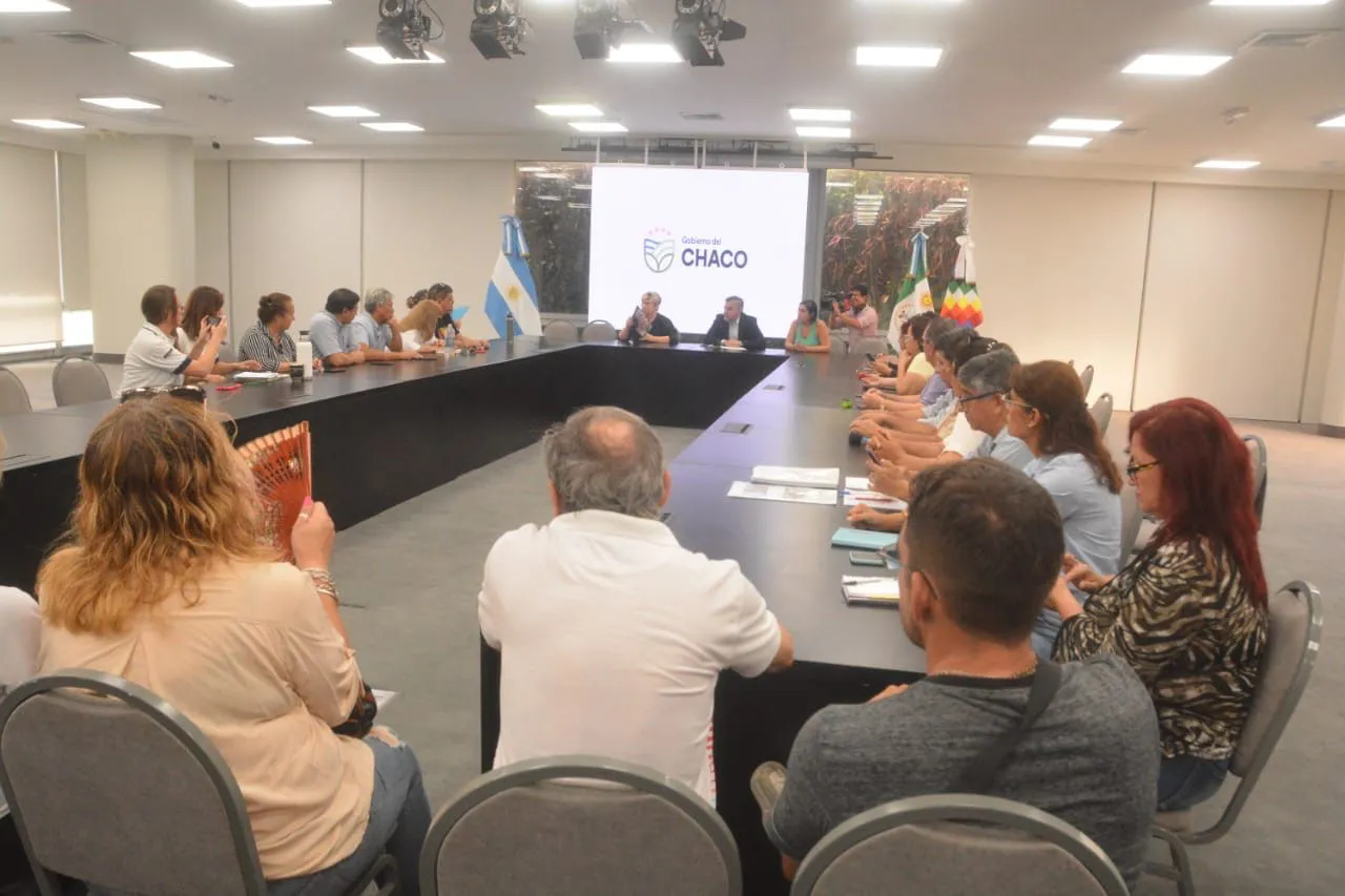 Gobierno-sindicatos-docentes-24-03-15-03