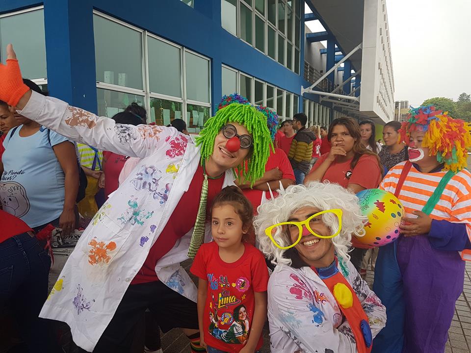 Entrega de donaciones-en-el-hospital-Pediatrico-18-12-30-07