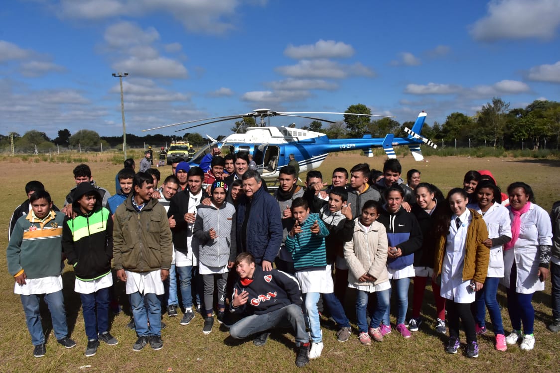 Inauguracion-de-escuela-Colonia-Lamadrid-18-06-27
