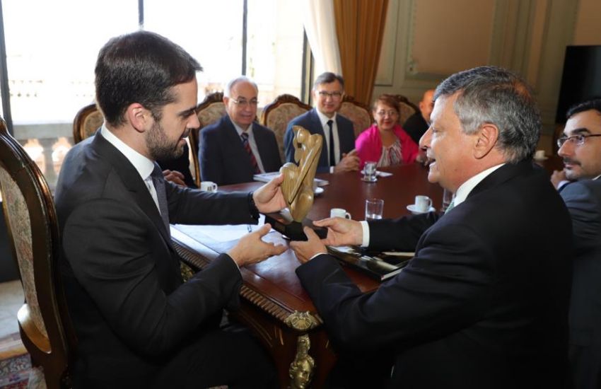 Domingo-Peppo-Gobernador-de-Rio-Grande-do-Sul-19-04-11-02