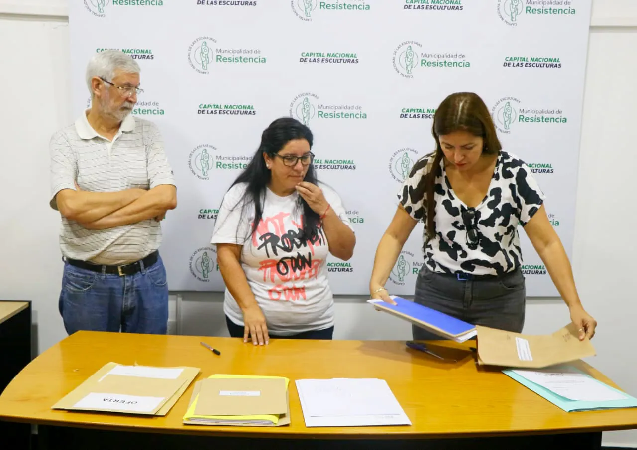 Licitacion-para-la-compra-de-contenedores-de-residuos-24-04-04-02