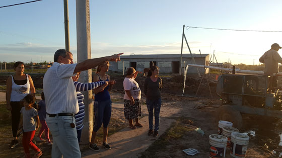 Gustavo-Corregido-vecinos-del-Barrio-Nestor-16-11-23-01