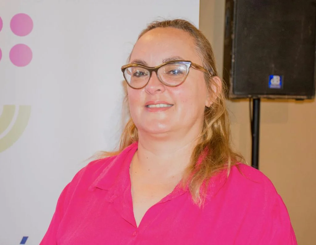 UCR-Glenda-Seifert-26-04-07-01