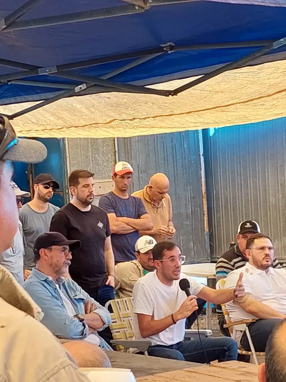 Santiago-Perez-Pons-Rodrigo-Ocampo-25-03-13-01