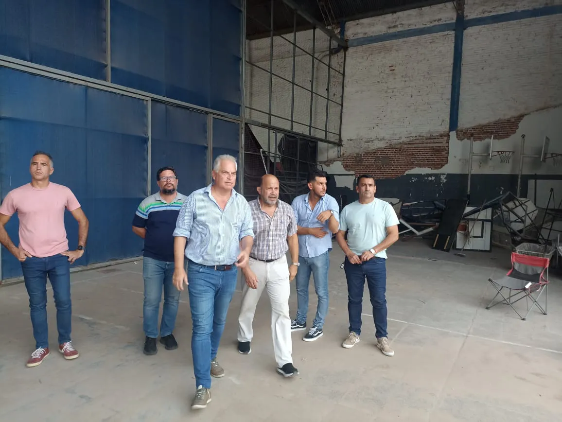 Visita-del-ministro-Hugo-Dominguez-y-Fabio-Vazquez-Villa-San-Martin-24-02-06-02