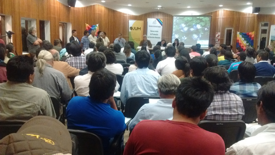 Encuentro-de-Derechos-Humanos-en-pueblos-indigenas-16-10-30-01