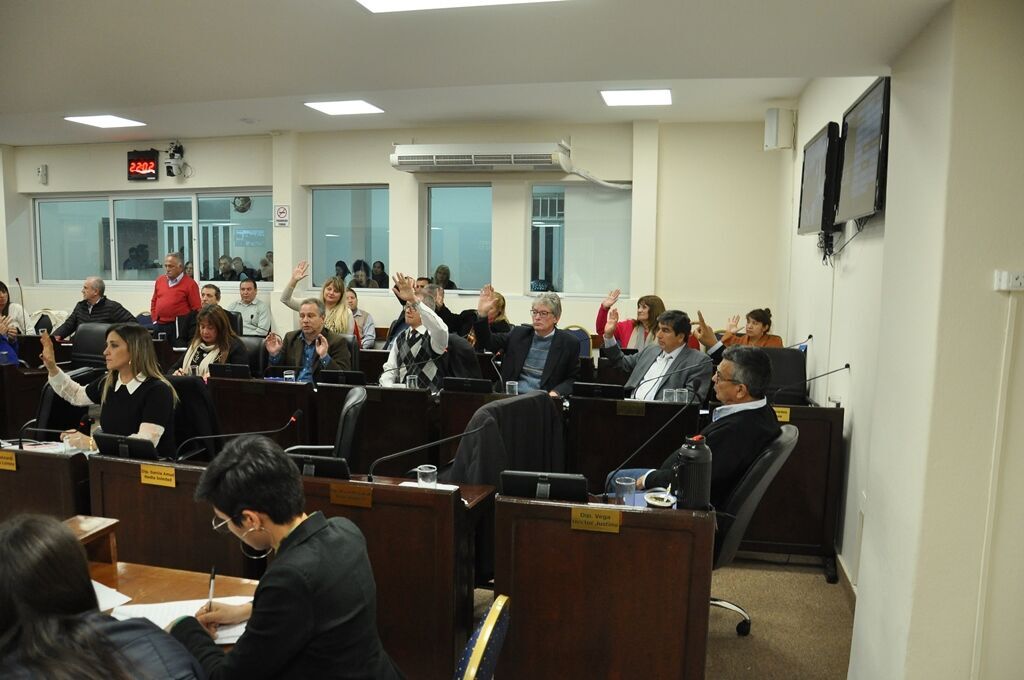 Votacion-Tope-Salarial-18-08-22-02