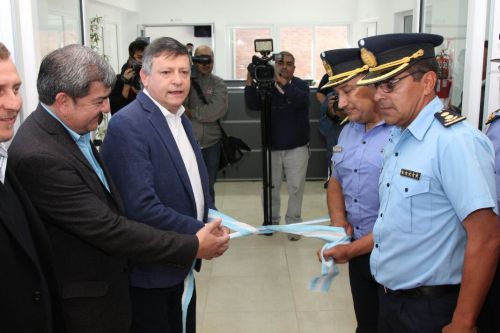 inauguracion-comisaria-10-16-10-27-01