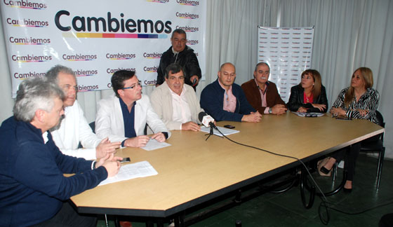 Cambiemos-Adhesion-Ley-Nacional-de-Pymes-16-09-14-01