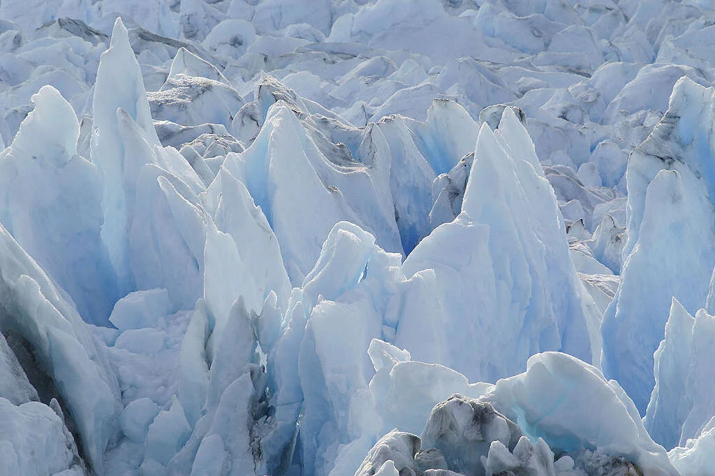 glaciar-perito-moreno-patagonia-arg-©-markus-mauthe-greenpeace-26-03-03-01