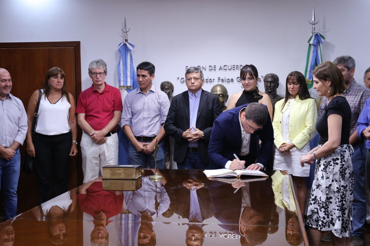 Juramento-de-Javier-Turienzo-InSSSeP-19-02-19-02