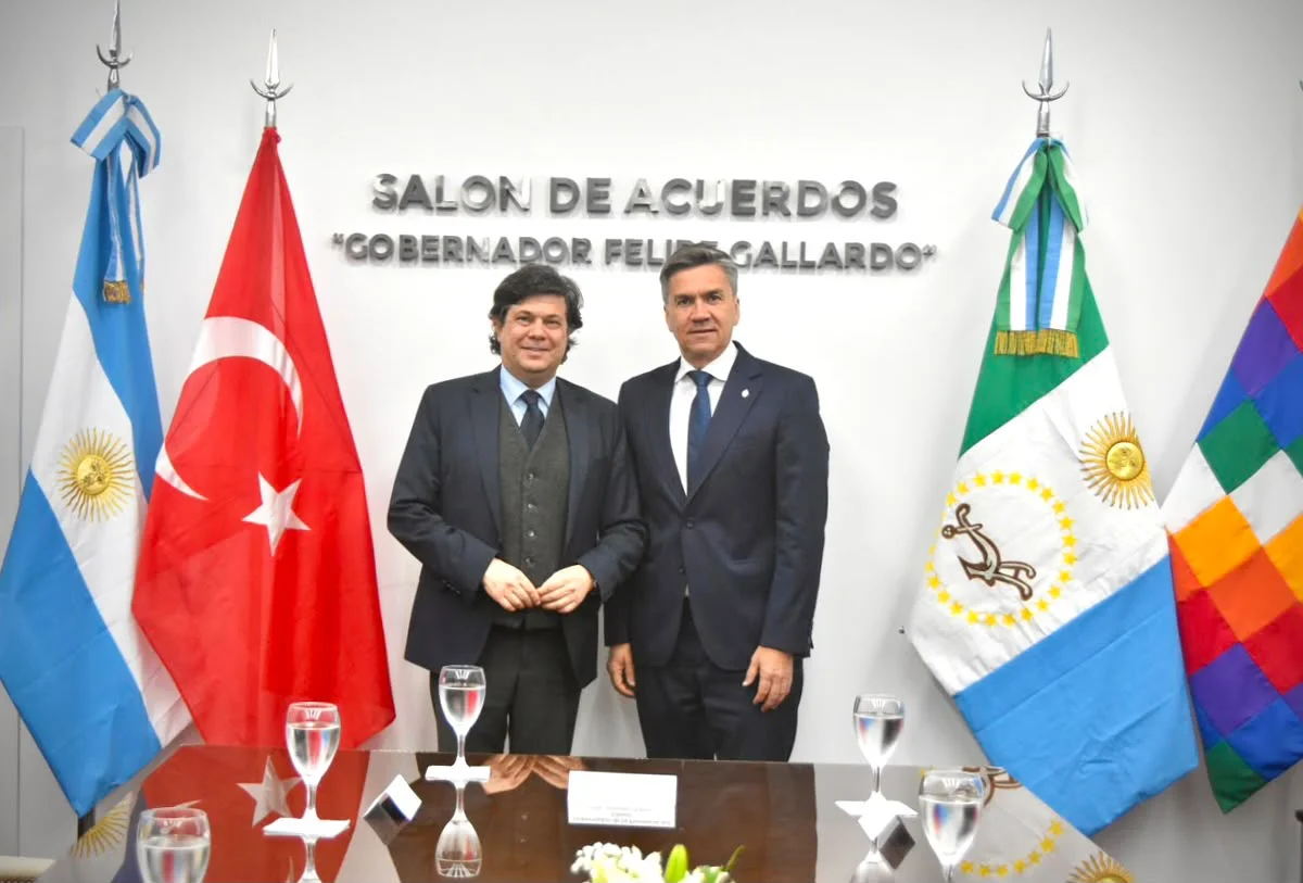 Leandro-Zdero-embajador-Turquía-Omur-Budak-26-07-23-01