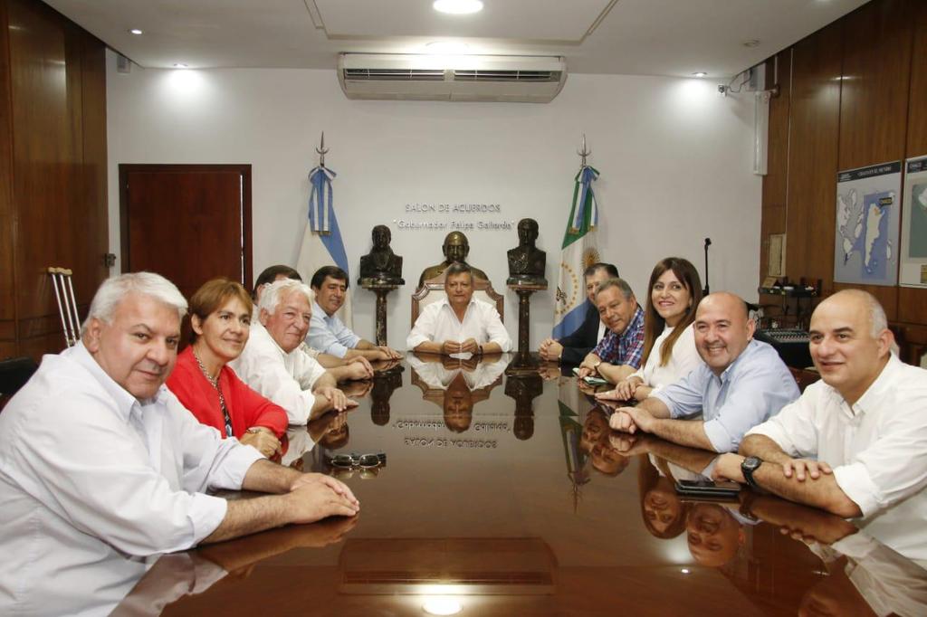 Domingo-Peppo-intendentes-electos-19-11-11-01