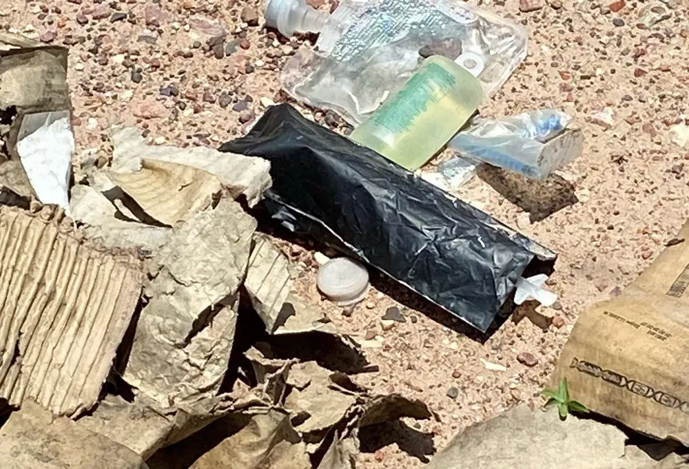 Antonieta-Cayre-Insumos-abandonados-24-01-02-03