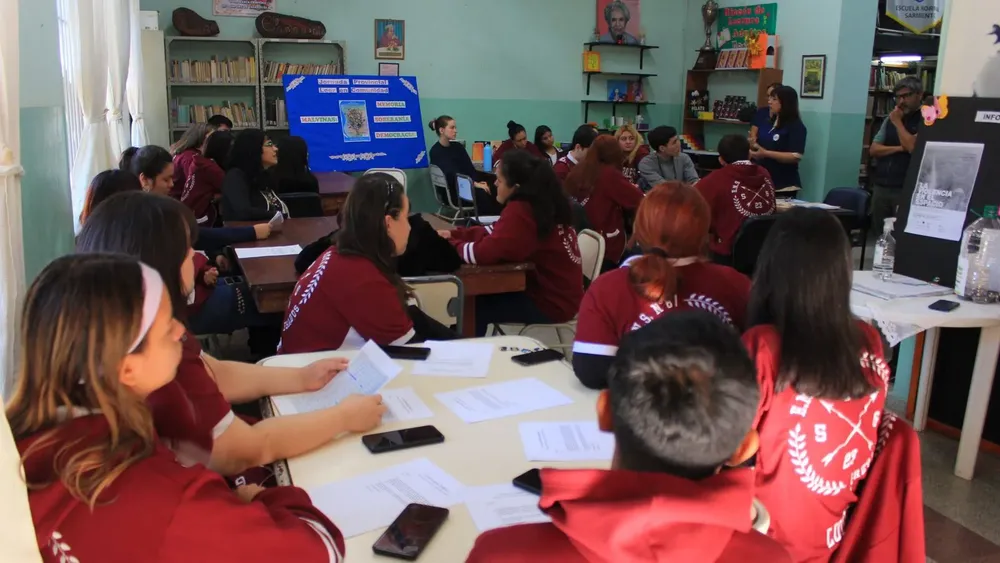 Fondo-bibliotecario-chaquenio-24-05-21-01