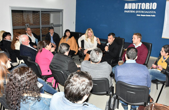FCHMM-Horacio-Rey-dirigentes-Saenz-Penia-17-06-21-02