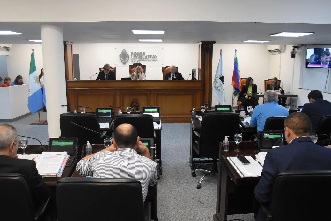 Sesion-Ordinaria-Presupuesto-24-11-27-01 - copia (2)