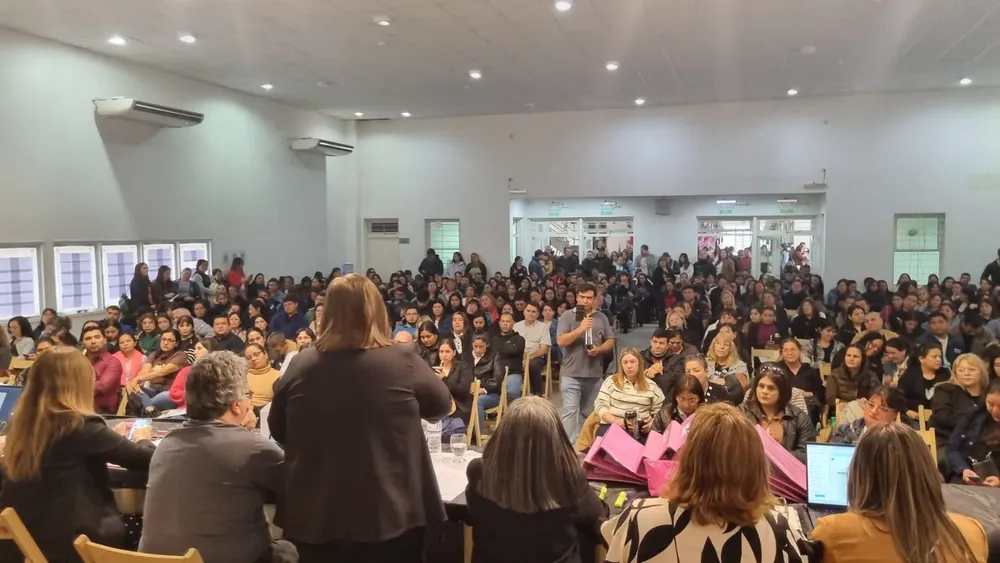 Concursos-de-Traslado-Común-y-Reincorporaciones-para-maestro-de-grado-26-10-20-05