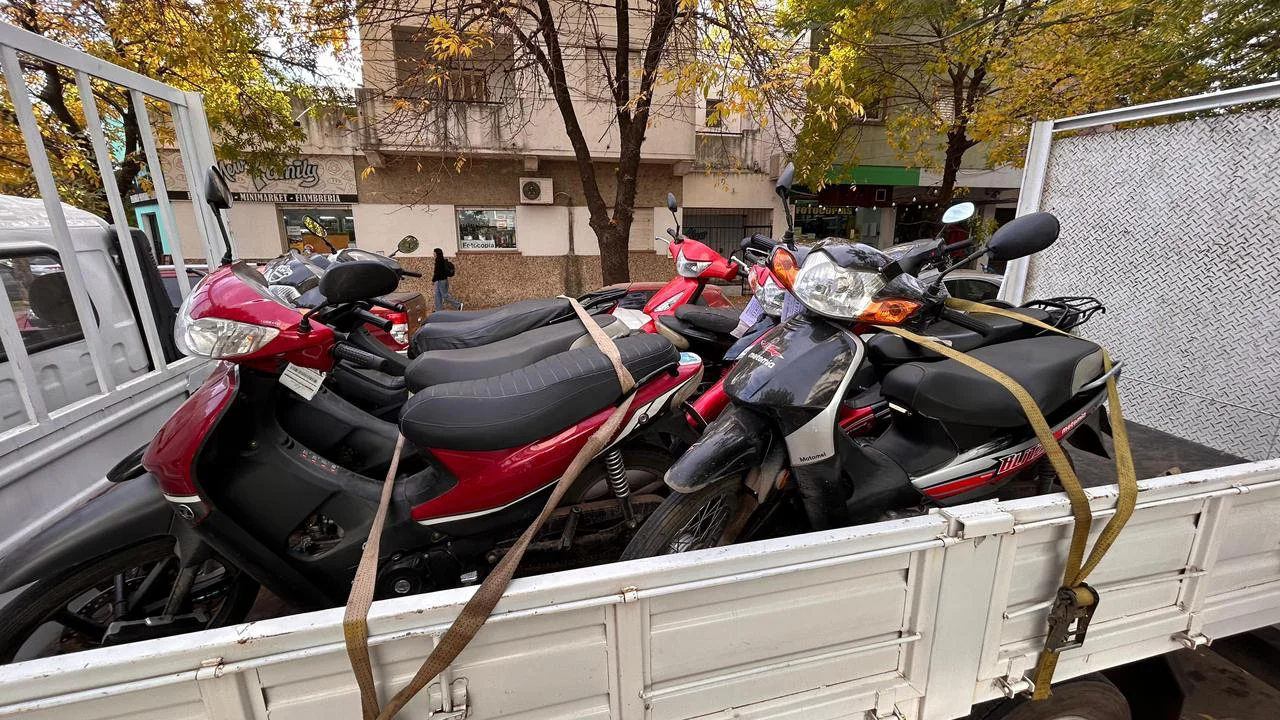 Remueven-motos-de-veredas-26-05-21-03