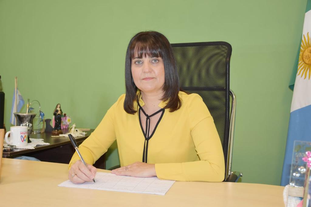 Gladys-Piccilli-20-11-02-01