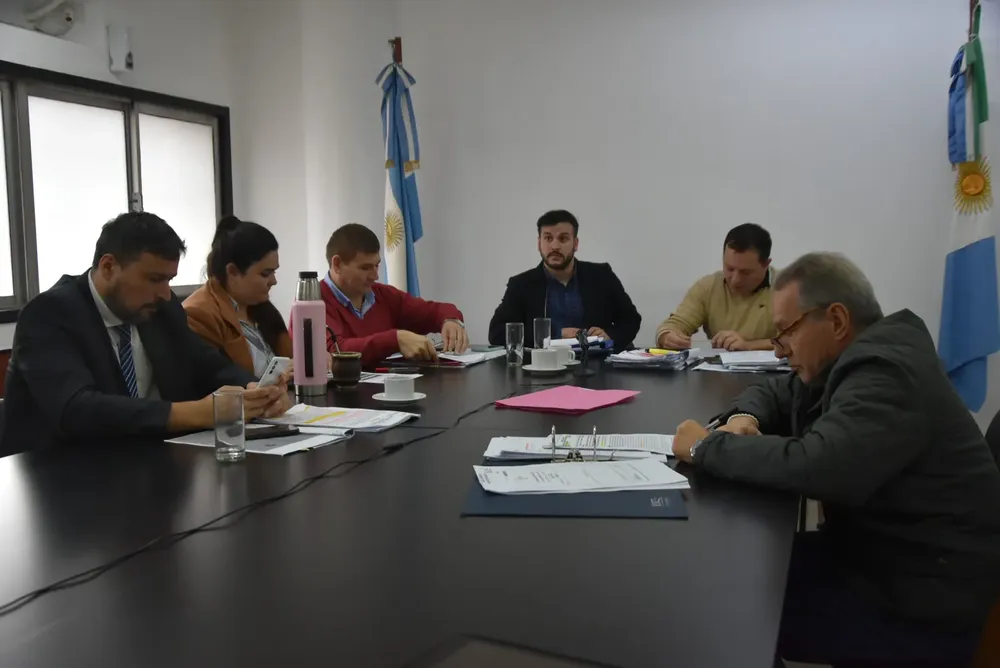 Comision-de-Hacienda-y-Presupuesto-24-05-13-01
