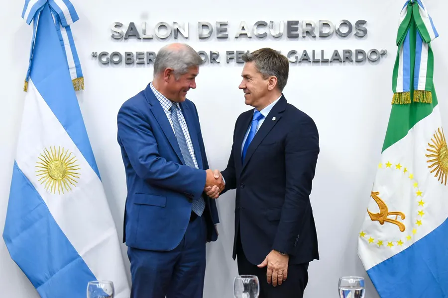 Leandro-Zdero-Peter-Neven-embajador-de-Alemania-25-05-23-02