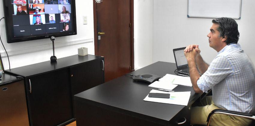 Jorge-Capitanich-teleconferencia-rectores-20-04-15-01