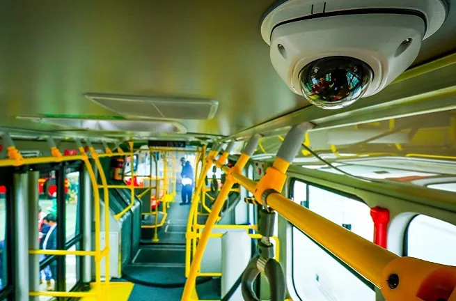 Camaras-de-seguridad-en-colectivos-23-10-11-01