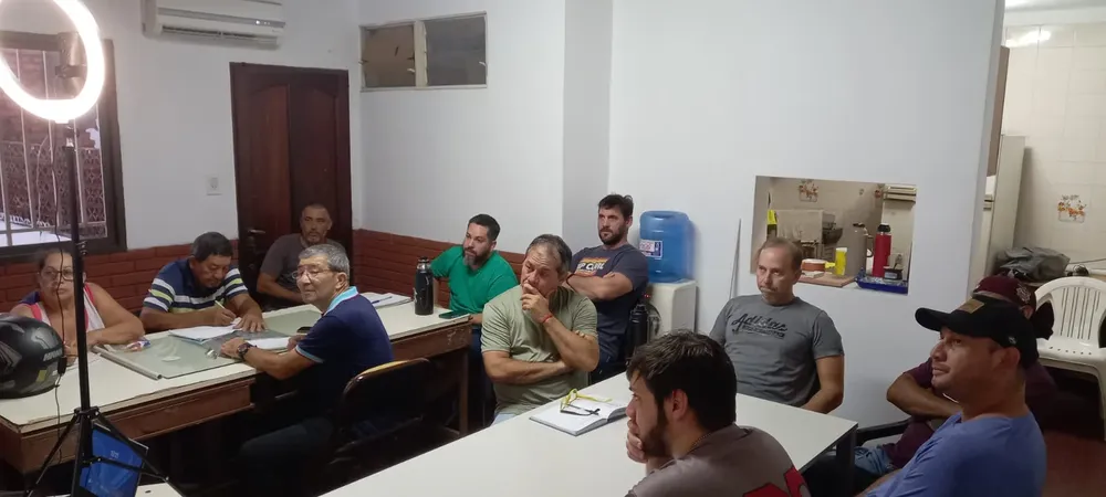 curso-de-electricidad-en-la-sede-del-gremio-del-insssep-02