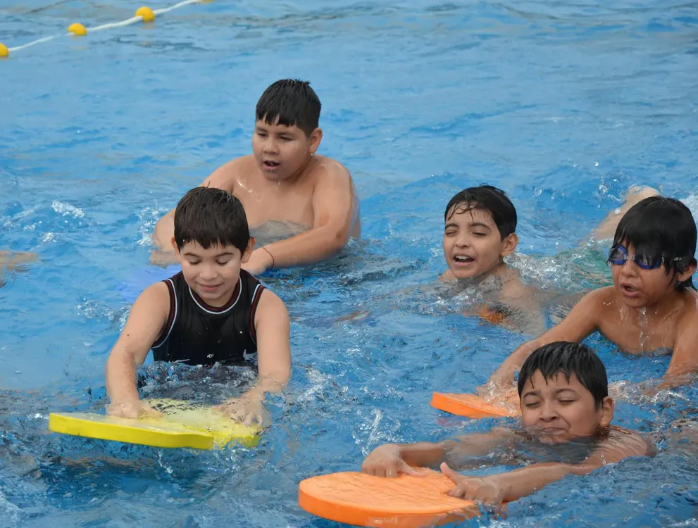 Escuela-de-natacion-25-01-29-04