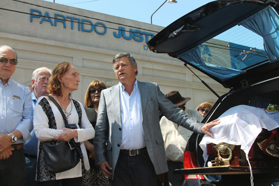 Despedida-de-los-restos-de-Mario-Bosch-16-11-09-02