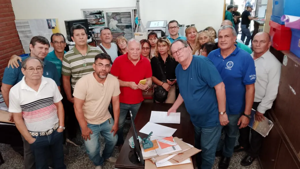 Sindicatos-docentes-y-no-docentes-25-03-08-01