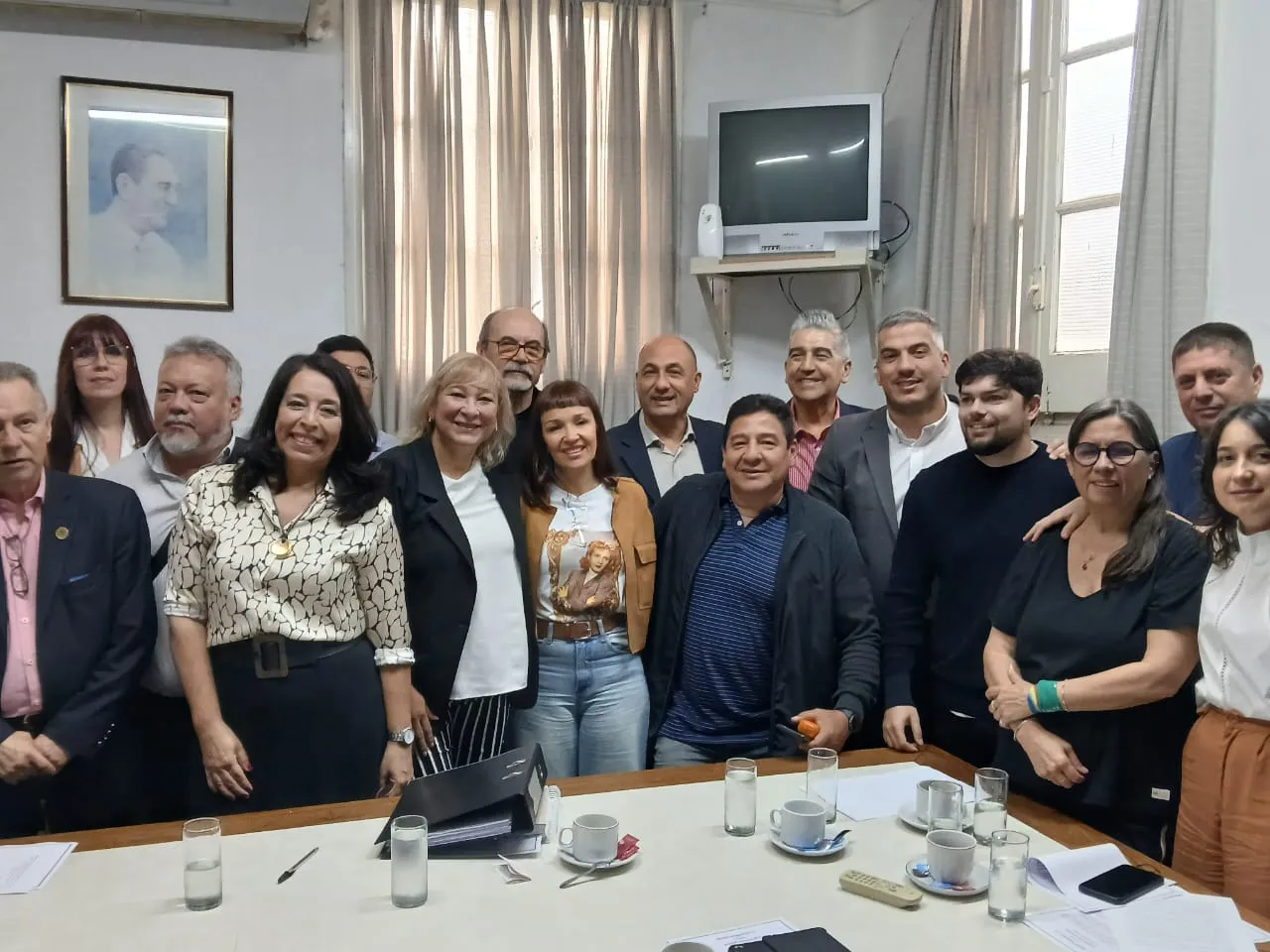 NAGPEL-con-diputados-del-interbloque-PJ_1