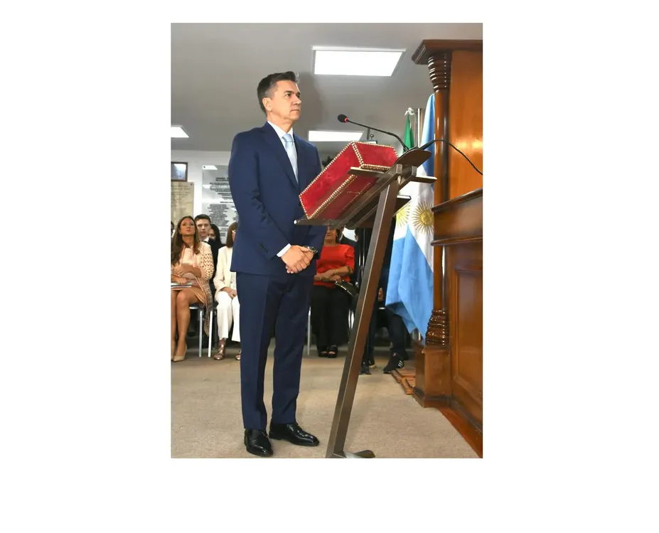 Leandro-Zdero-jurando-23-12-09-13
