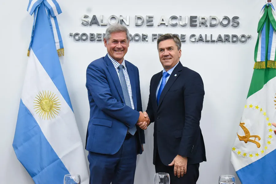 Leandro-Zdero-Peter-Neven-embajador-de-Alemania-25-05-23-01