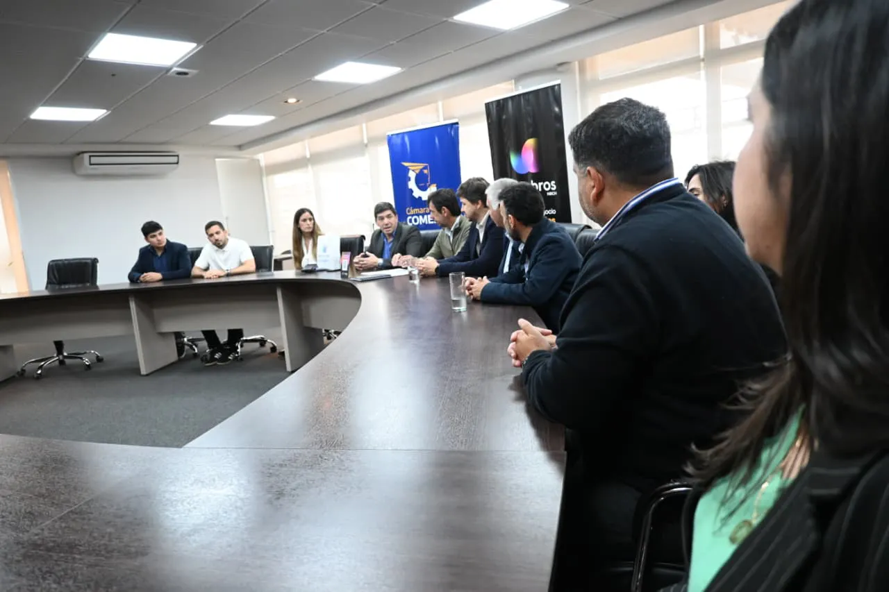 Camara-de-comercio-Unicobros-25-09-15-02