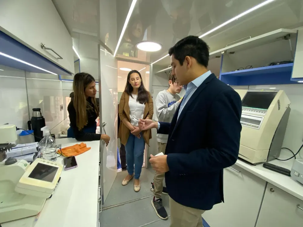 Ver-para-ser-libre-25-05-20-01