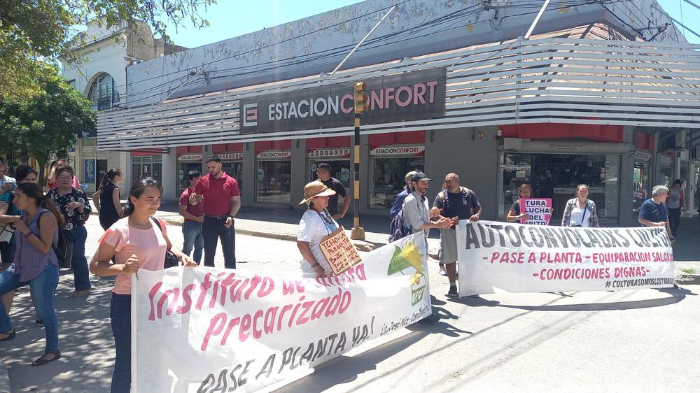 Trabajadores-del-Instituto-de-Cultura-en-Lucha-22-11-18-01