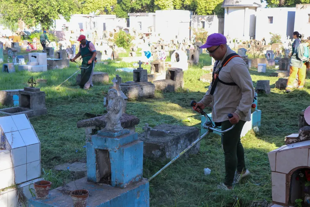 Cementerio-San-Francisco-Solano-24-03-14-01