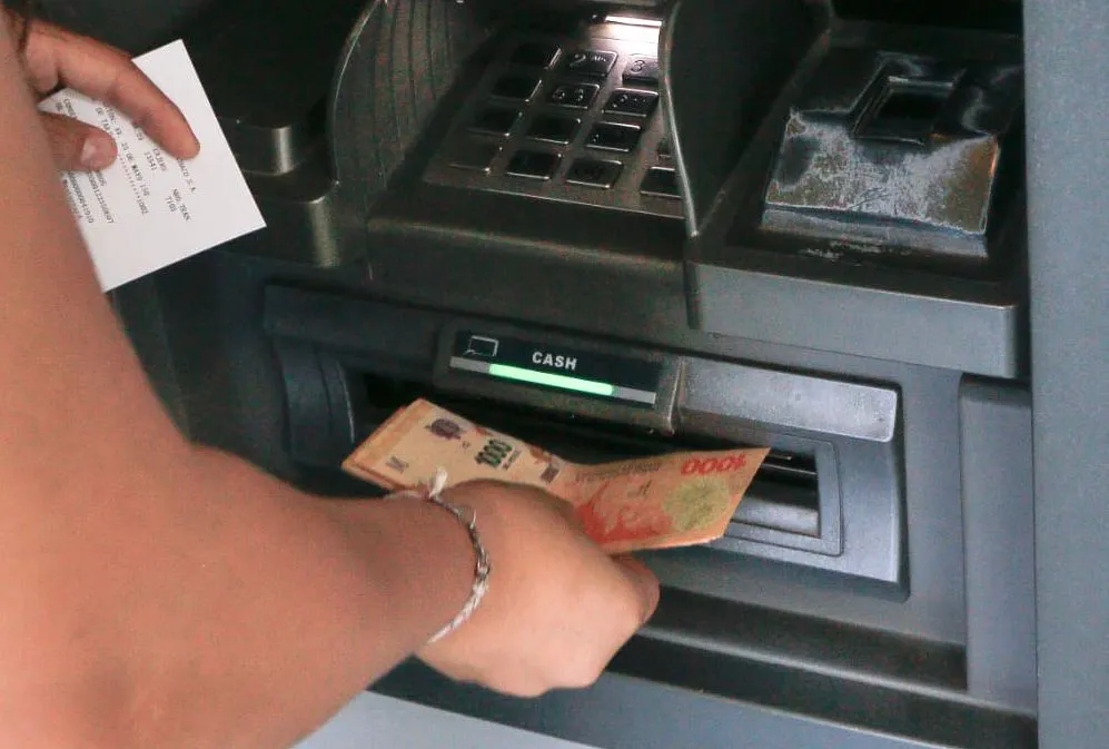 cajeros-automaticos-24-04-08-01