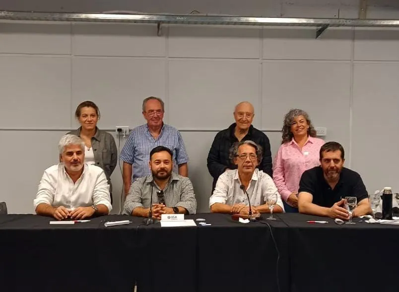 Arquitectos-fadea-Asamblea-24-05-07-01