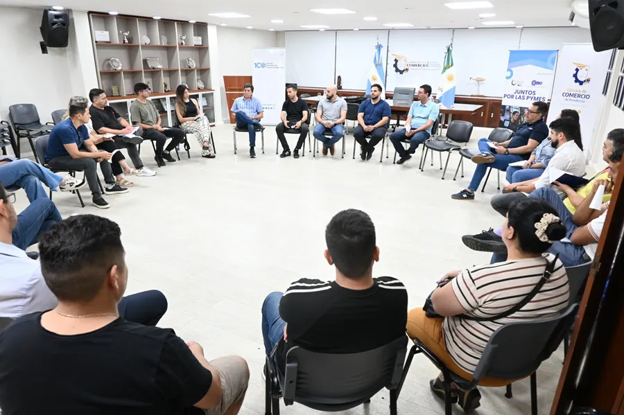 Camara-de-Comercio-de-Resistencia-La-Noche-de-las-Peatonales-25-12-02-01