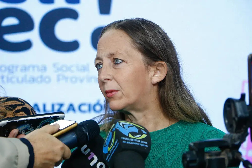 Karina-Botteri-Laura-Kaenel-24-06-04-02