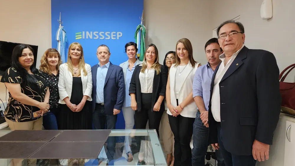 Asuncion-de-Irene-Dumrauf-como-presidenta-del-InSSSeP-23-12-11-01