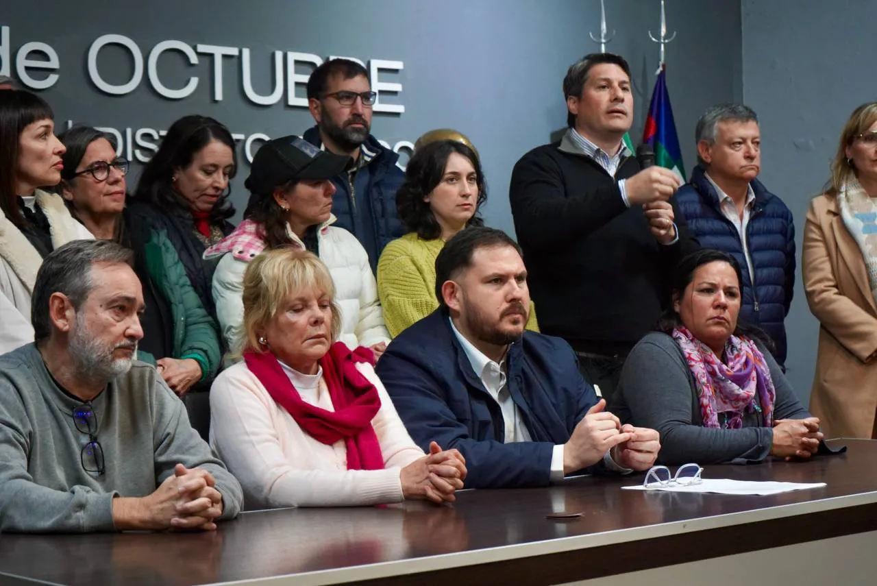 PJ-apoyo-a-Cristina-Kirchner-25-06-10-03